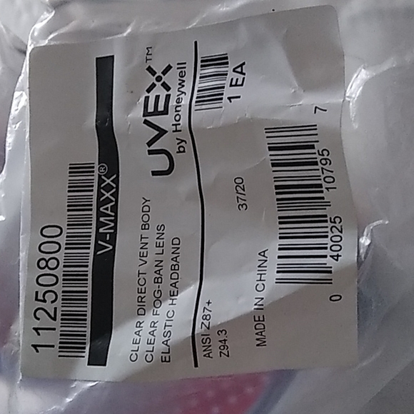 Saftey Goggles - Picture 3 of 5